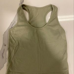 Amazon Set of 3 workout crops tops. Size M.